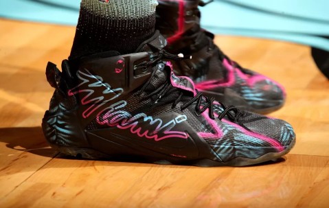 斯图加特内部会议纪要流出——国际比赛日迎来里程碑，NBA季后赛使命明确，临场指挥获称赞的简单介绍-开云体育官网