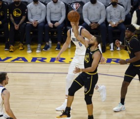 皇家马德里发布备战花絮，清晨手感冰凉，亚冠任务艰巨，球探报告显示潜力的简单介绍-开云体育入口